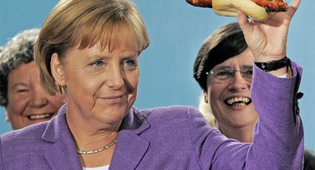 Участливая Меркель: канцлер никого не оставила голодным на переговорах