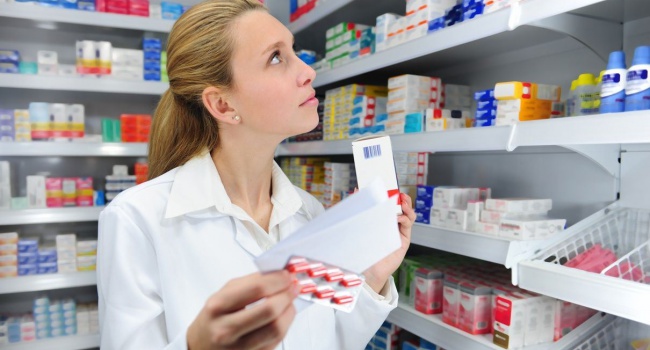 Українським аптекам і лікарням заборонили використовувати три медпрепарати