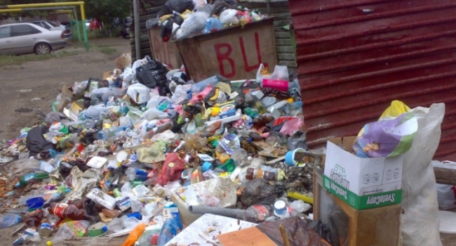 Севастополь превратился в мусорную свалку - "депутат"