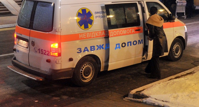 Китайцы безвозмездно предоставили Украине машины «скорой помощи»