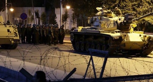 Через підозру причетності до спроби перевороту в Туреччині заарештовано 35 тисяч осіб