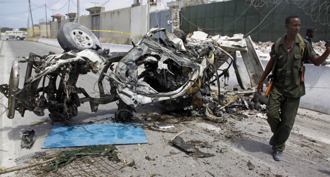 Террорист-смертник взорвался в столице Сомали
