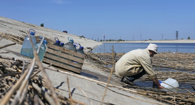 Пресной воды в Крыму все меньше, оккупанты пытаются убедить крымчан в обратном