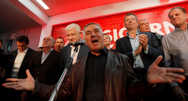 В Сербии задержаны 20 человек, пытавшихся сорвать парламентские выборы в Черногории