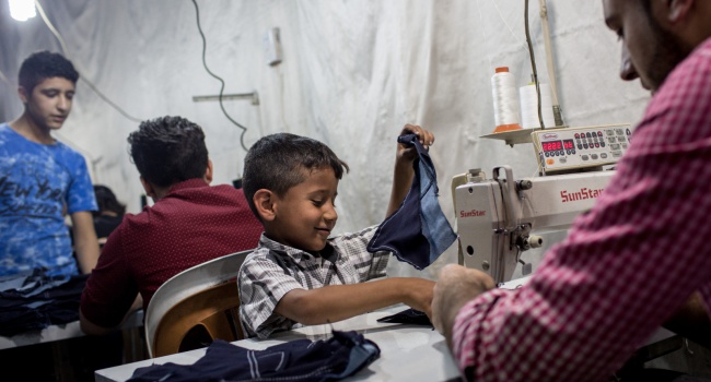 Выяснилось, что одежду марки "Marks & Spencer" делают на турецких заводах сирийские дети