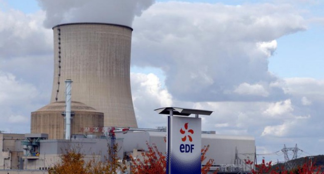 Франция специально затягивает исполнение решения о сокращении использования атомной энергии - Reuters