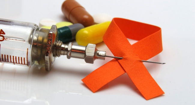 Ще раз про скрепи: в Росії оголосили про епідемію СНІДу