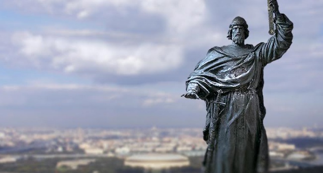 Що думають в соцмережах про пам’ятник Володимиру Великому в Москві?