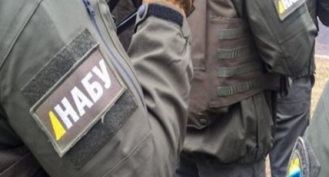 Детективи НАБУ затримали колишнього посадовця "Електроважмашу"