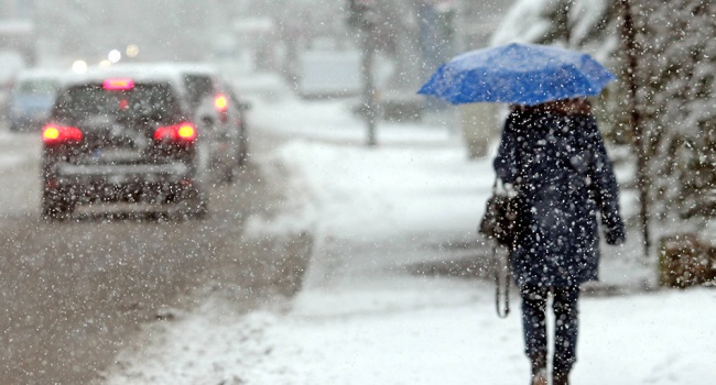 Синоптики предупредили о сильных метелях и снегопадах в Украине