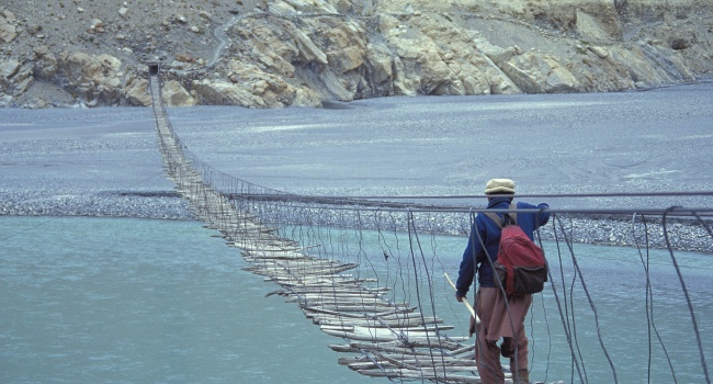 Эксперты назвали самый страшный мост в мире
