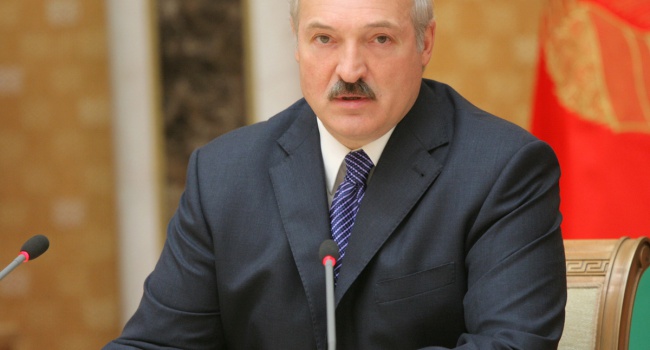 Лукашенко рассказал, какую проблему его стране принесла война в Украине