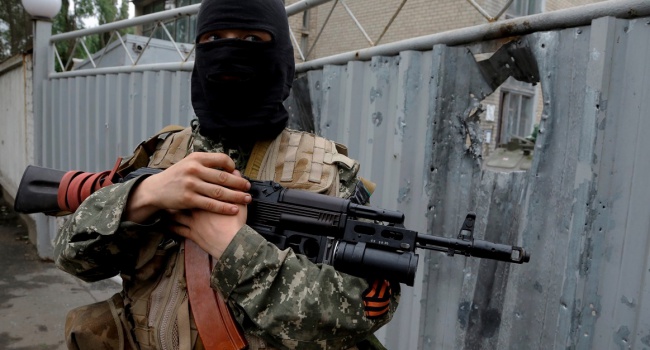 Террористам «ЛНР» снизили зарплаты за «защиту родины»