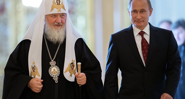 Батько патріарха РПЦ Кирила ймовірно хрестив Путіна 