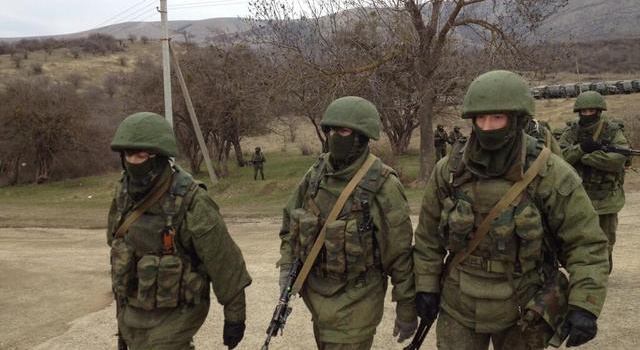 У РФ кажуть, що СБУ обманом вивела з Криму їх військових 