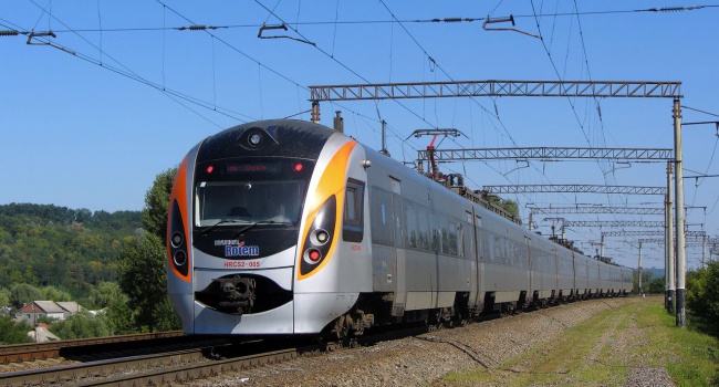 «Укрзализныця» вводит новый поезд по маршруту Киев-Мариуполь