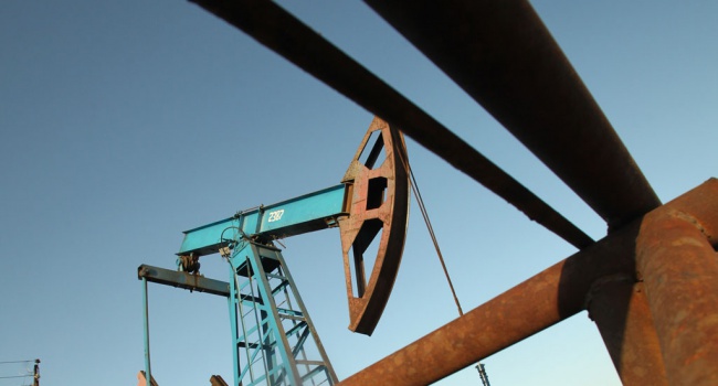 Цены на нефть рухнули перед выходными