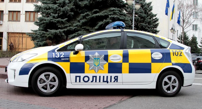 В полиции Харькова рассказали о сумасшедшей, прожившей месяц с мертвым мужчиной