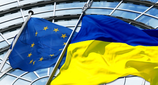 Эксперт оценил угрозы для Украины в связи с приостановкой интеграции в ЕС Эксперт оценил угрозы для Украины в связи с приостановкой интеграции в ЕС