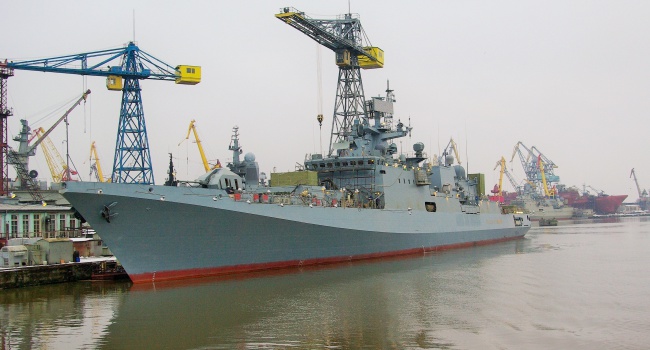 Чергова невдача російського флоту – на ганебні лаври «Адмірала Кузнецова» посягнув «Адмірал Ессен»