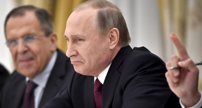 Путин мстит Яценюку за усиление санкций против РФ, - блогер
