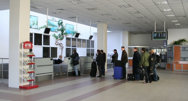 В Симферополе задерживаются авиарейсы В Симферополе задерживаются авиарейсы