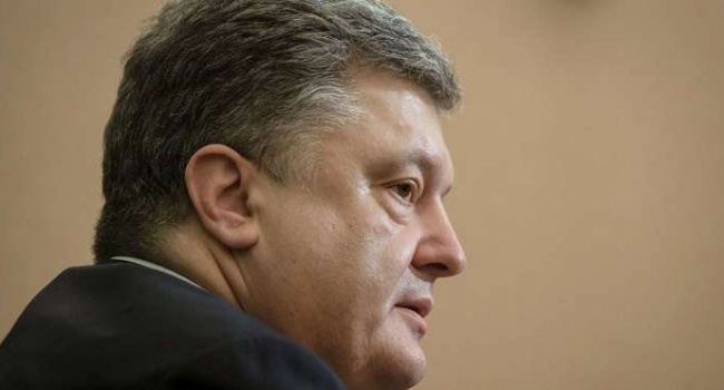 Президент Украины прокомментировал слова Онищенко о компромате 