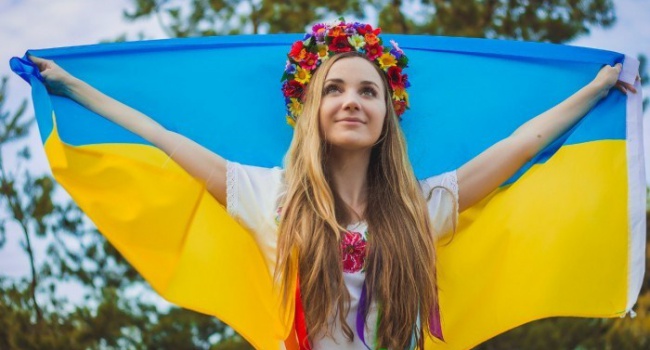 Политолог предложил, как поднять имидж Украины, не потратив ни копейки бюджетных денег