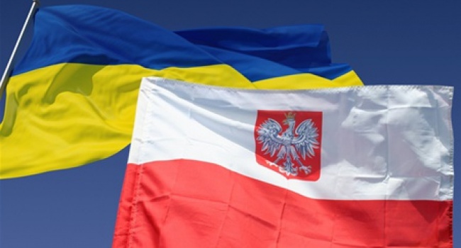 Эксперт увидел опасную тенденцию в антиукраинских акциях в Польше