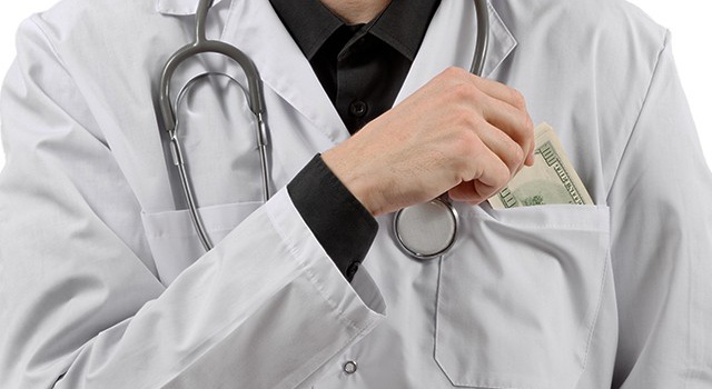 У МОЗ розповіли, від чого залежатиме зарплата лікарів  
