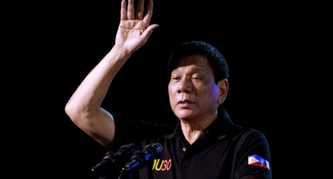 Президент Филиппин сознался в тройном убийстве