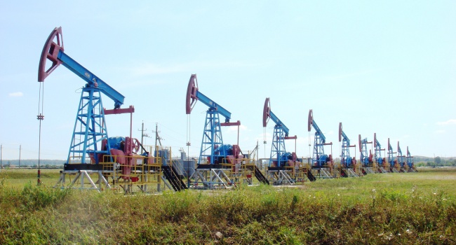 Цена на нефть снова идет в рост на мировом рынке