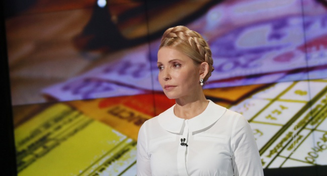 Эксперт: Объясните кто-то Тимошенко, что прежде, чем рваться к посту президента, нужно хотя бы выучить Конституцию Эксперт: Объясните кто-то Тимошенко, что прежде, чем рваться к посту президента, нужно хотя бы выучить Конституцию