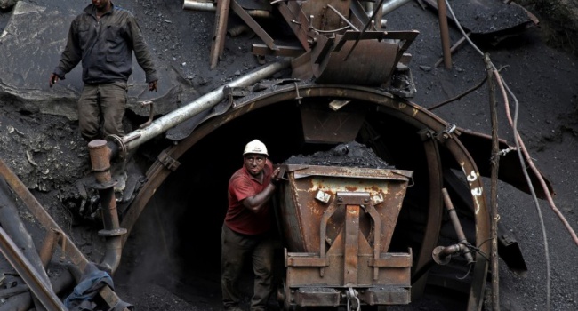 Сазонов: Добычу угля в Украине нужно увеличивать и кормить своих шахтеров, а не польских
