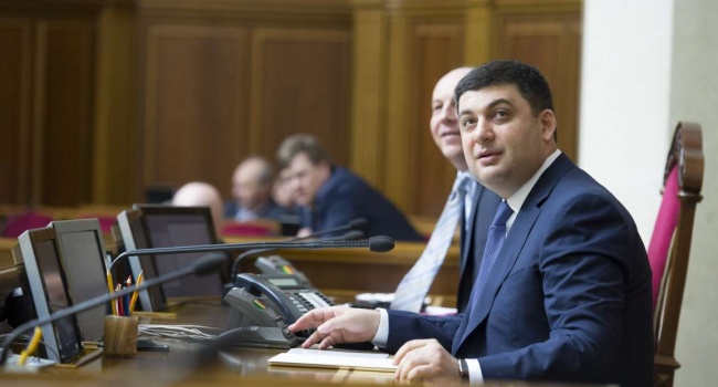 Політолог назвав основні провали влади за 2016 рік 