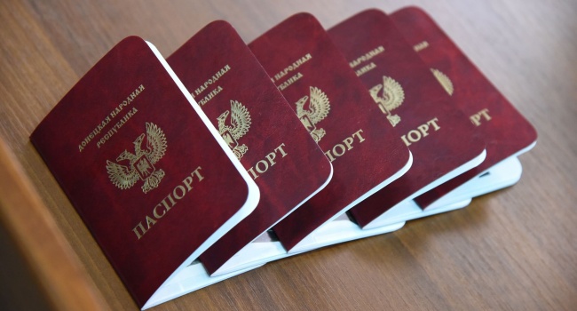 У мережі обговорюють історію подорожі з паспортом так званої «ДНР»