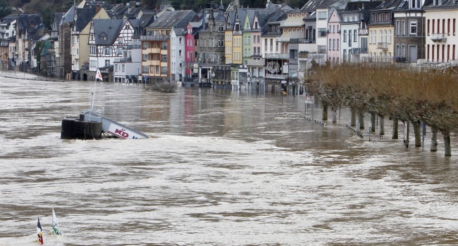На севере Германии сильнейшие наводнения