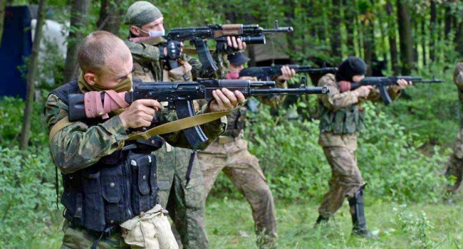 У "ДНР" на передових позиціях проти "хунти" воюють порушники 