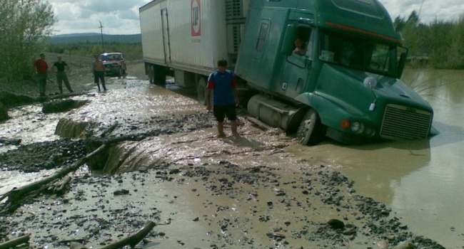 Що думають в Росії про дороги, Путіна і Донбас (відео) Що думають в Росії про дороги, Путіна і Донбас (відео)