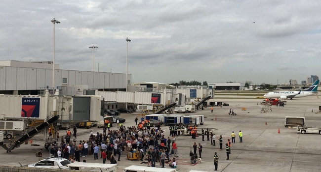 Подробности трагического инцидента в аэропорту США