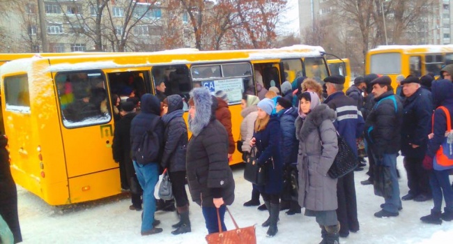 Мороз стал причиной транспортного коллапса во Львове 