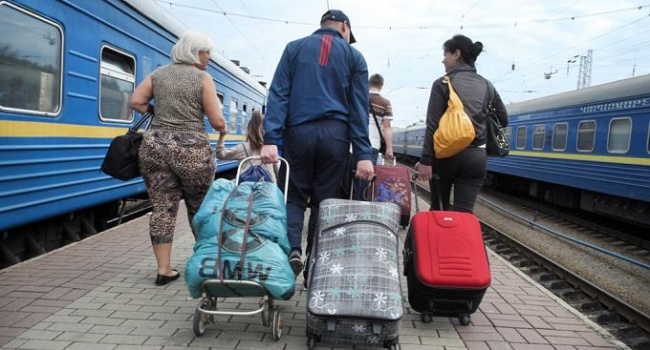 Блогер о переселенцах с Донбасса: «ватники» подымают нашими деньгами экономику «недореспублик»