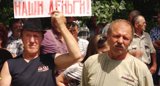 Ростовські шахтарі так і залишились без зарплатні Ростовські шахтарі так і залишились без зарплатні