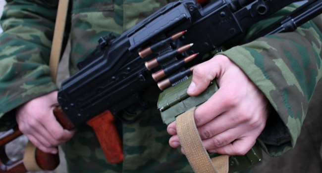 Российский военный из пулемета расстрелял боевика «ДНР»