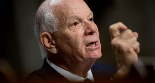 У Сенаті США хочуть більше санкцій щодо Росії У Сенаті США хочуть більше санкцій щодо Росії