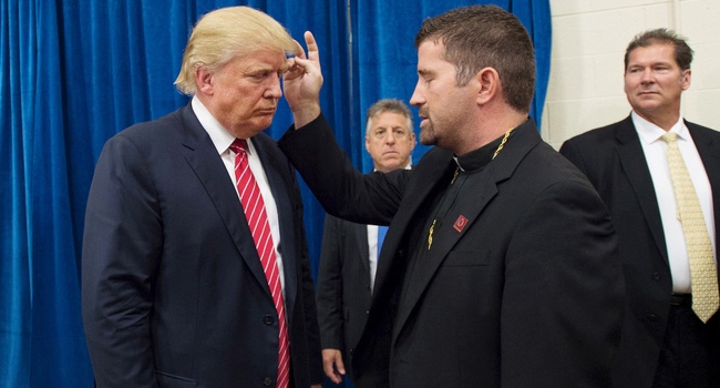 Блогер: США – это вам не КНДР, не Россия, поэтому напрасно ломаете голову о Трампе Блогер: США – это вам не КНДР, не Россия, поэтому напрасно ломаете голову о Трампе