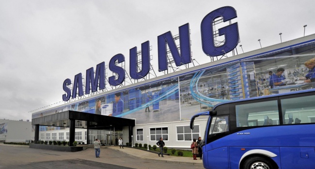 Очільника Samsung викликали до поліції у справі про хабарництво