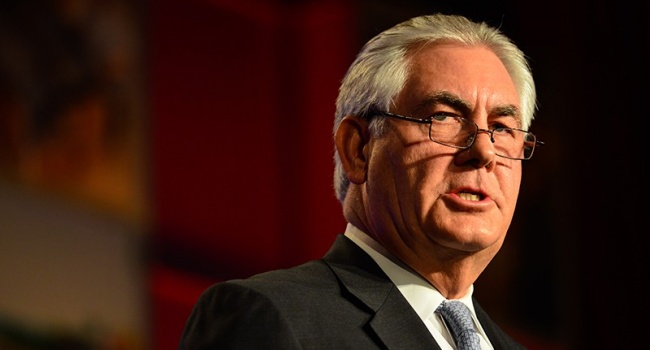 У Кремлі незадоволені висловлюванням Тіллерсона про Крим У Кремлі незадоволені висловлюванням Тіллерсона про Крим