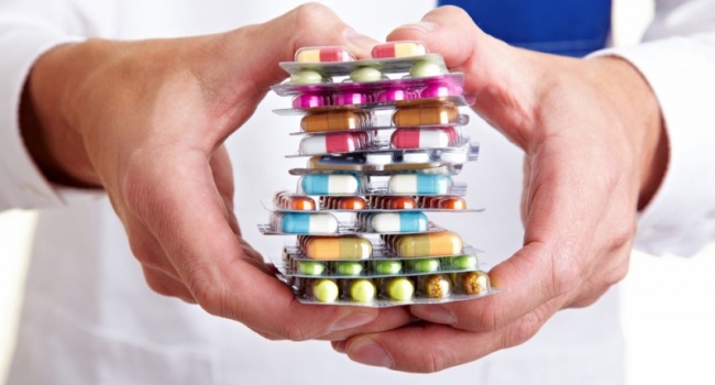 В Украине аптеки завышают цены на лекарства в 14 раз 