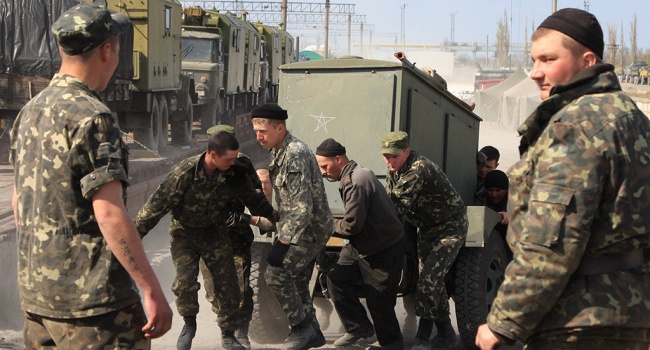 Белочка пришла: стало известно о «тяготах» жизни российских военных в Крыму